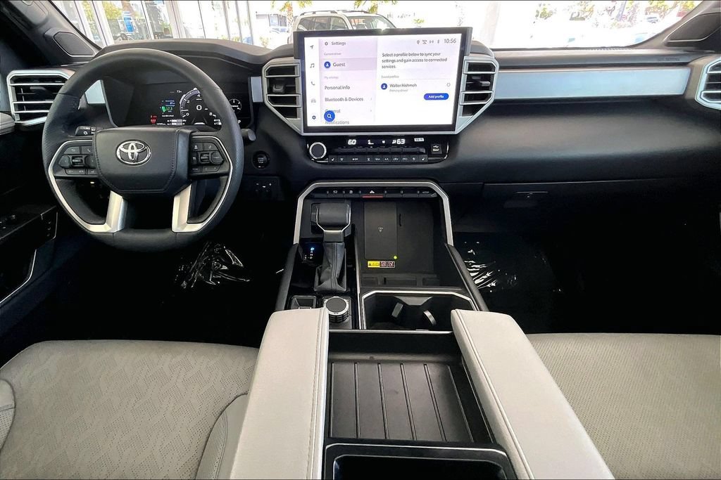 Used 2025 Toyota Tundra Limited AWD/4WD image 8