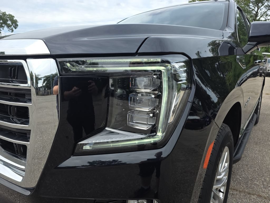 Certified 2023 GMC Yukon SLT w/ SLT Premium Package AWD/4WD image 35
