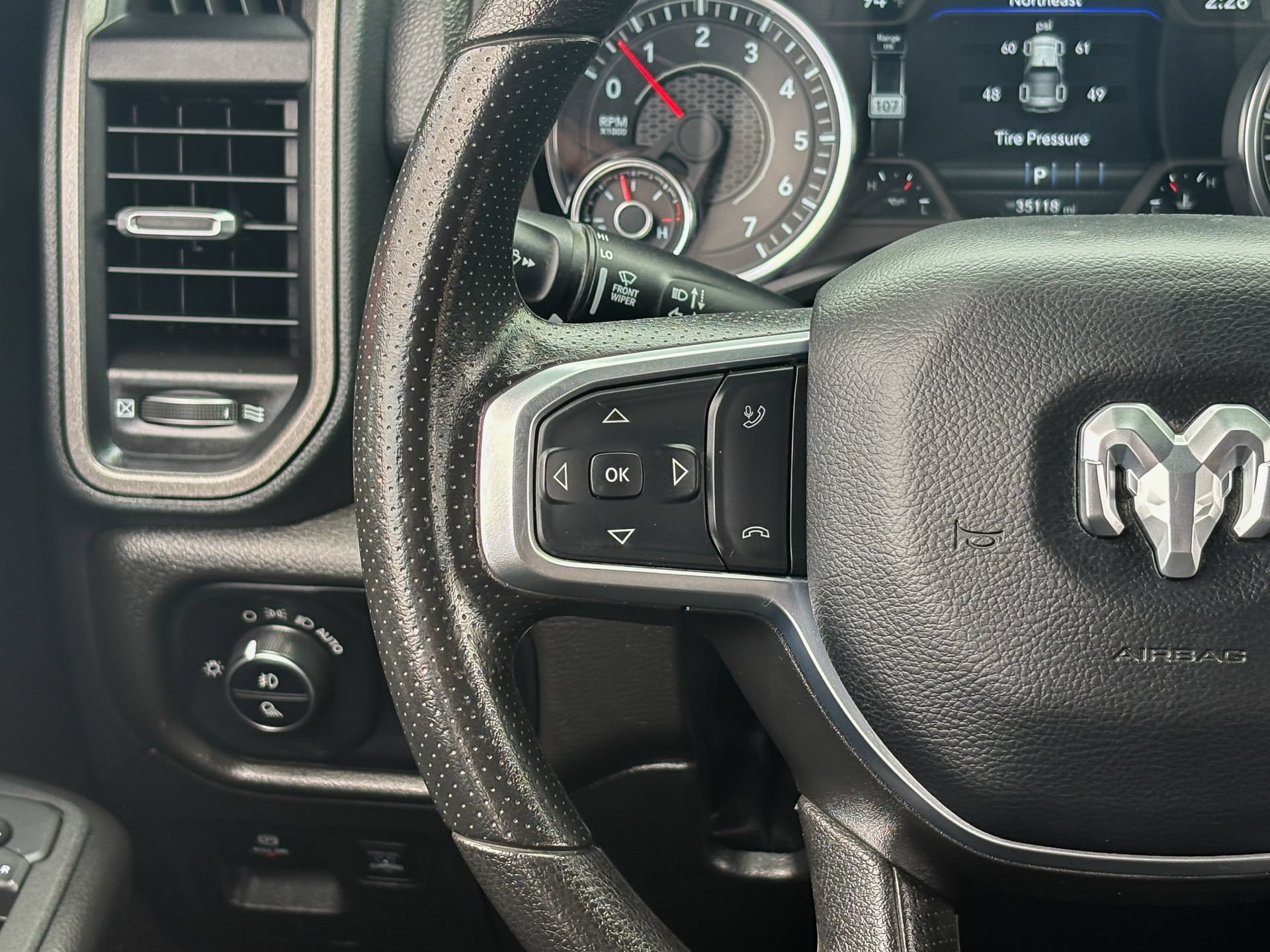 Used 2025 RAM 1500 Warlock AWD/4WD image 20