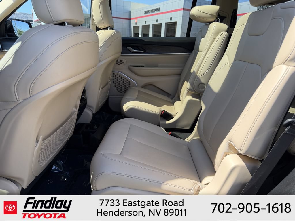 Used 2021 Jeep Grand Cherokee L Limited AWD/4WD image 7