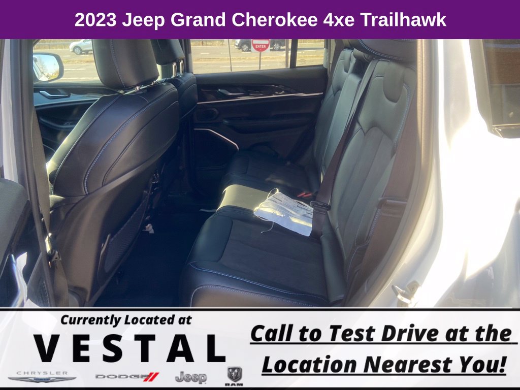 New 2023 Jeep Grand Cherokee Trailhawk AWD/4WD image 14