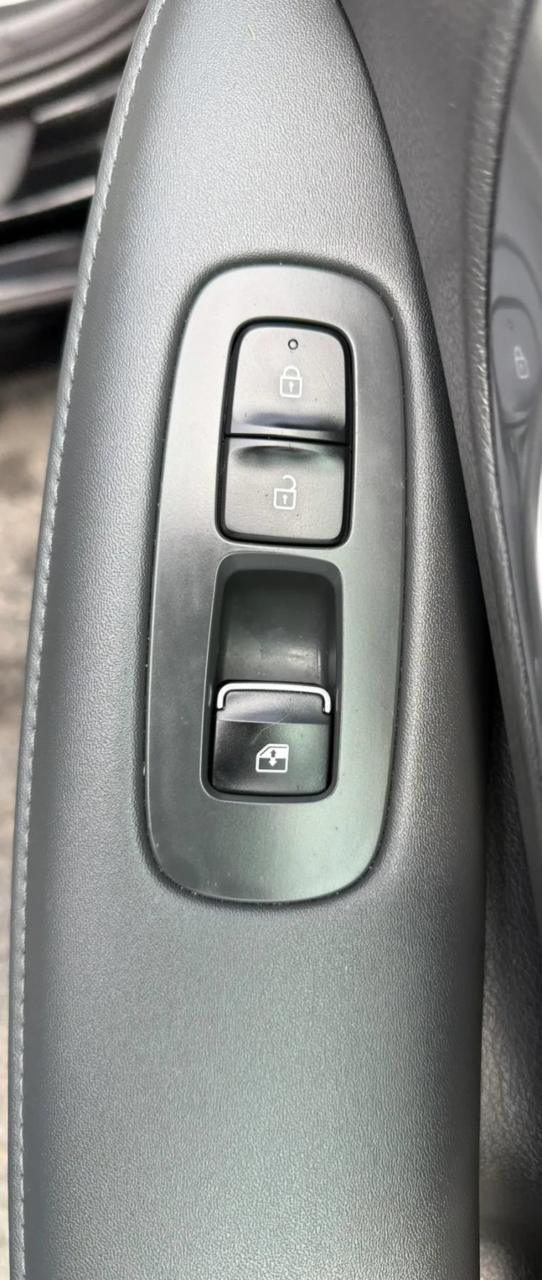Used 2020 Hyundai Sonata Limited w/ Cargo Package FWD image 38