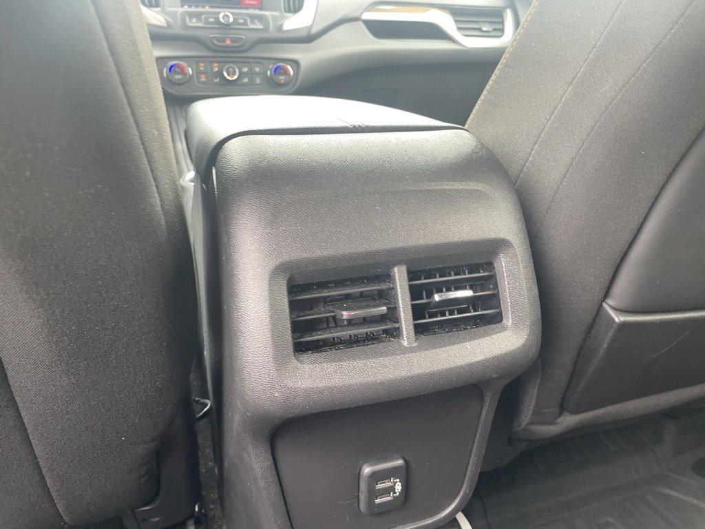 Used 2021 GMC Terrain SLE w/ Driver Convenience Package image 27