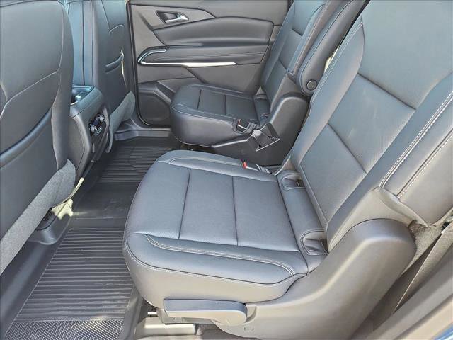 New 2026 Chevrolet Traverse LT w/ Sun and Wheel Package image 16