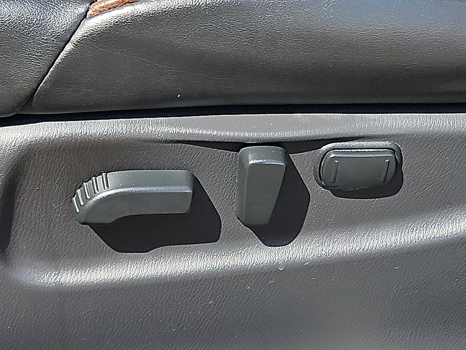 Used 2018 Nissan Armada Platinum w/ Captain Seat Package AWD/4WD image 28