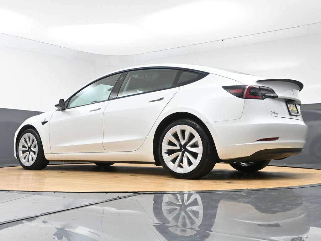 Used 2023 Tesla Model 3 Standard Range image 34