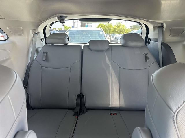 Used 2023 Toyota Sienna Limited AWD/4WD image 15