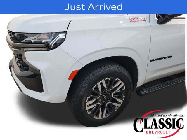 Used 2022 Chevrolet Suburban Z71 w/ Z71 Off-Road Package AWD/4WD image 10