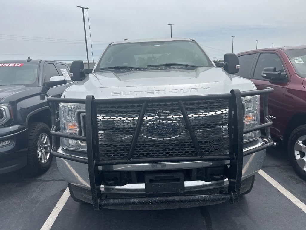 Used 2019 Ford F250 XL w/ STX Appearance Package AWD/4WD image 2