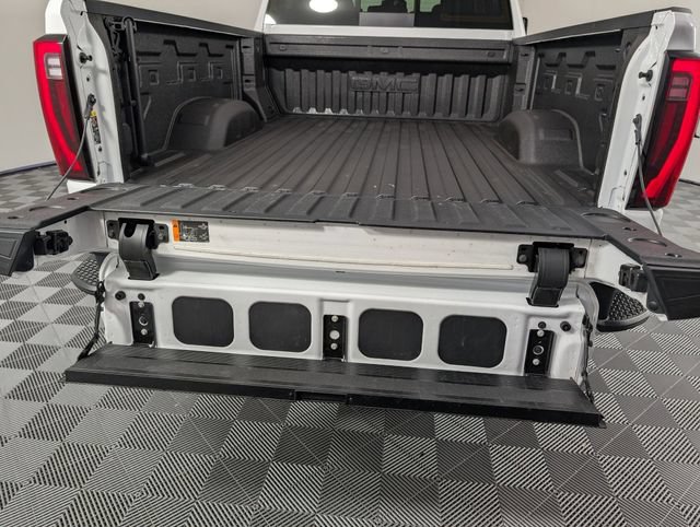 Certified 2025 GMC Sierra 2500 SLT w/ SLT Premium Package AWD/4WD image 25