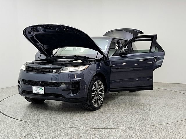 Certified 2024 Land Rover Range Rover Sport SE image 9
