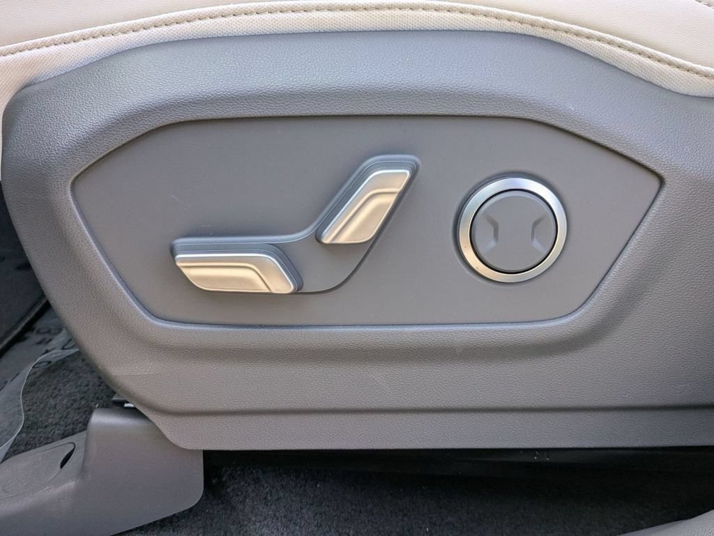 New 2026 Hyundai Santa Fe SEL FWD image 16
