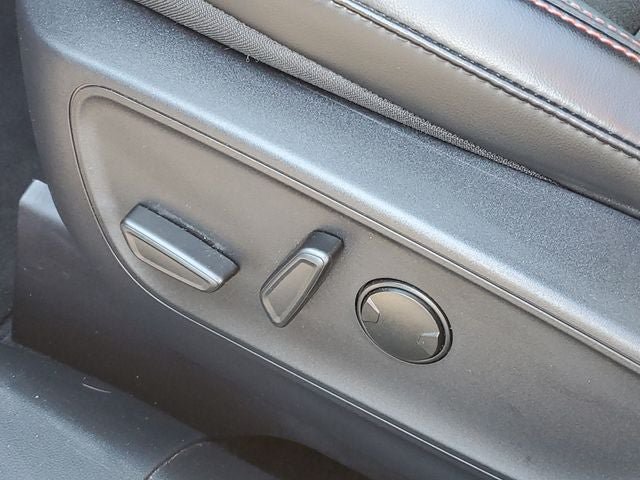 Used 2025 Ford Escape ST-Line w/ Tech Pack #1 AWD/4WD image 6