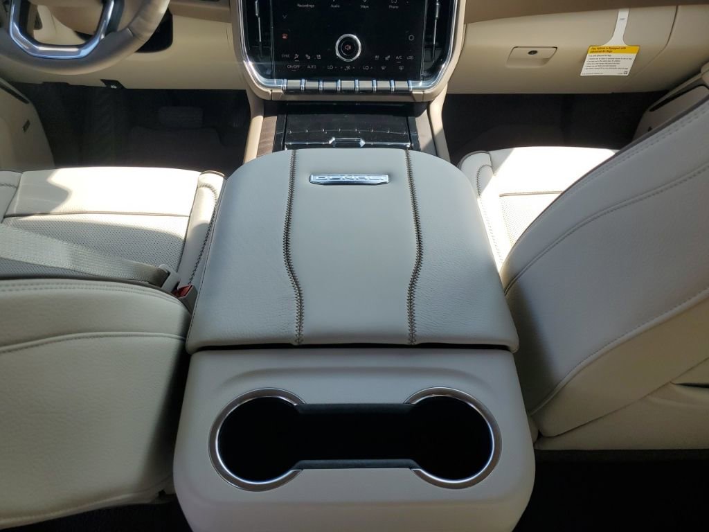 New 2026 GMC Yukon Denali image 24