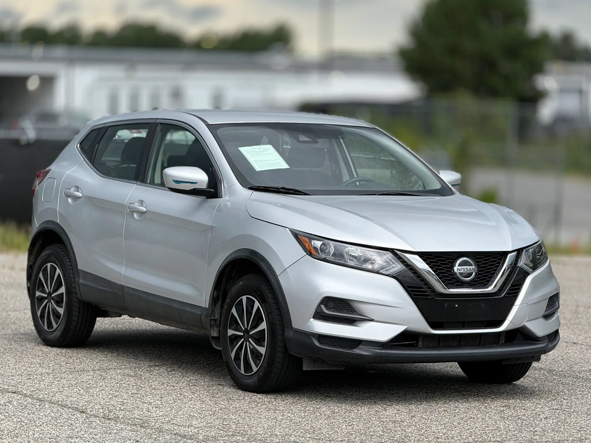Used 2020 Nissan Rogue Sport S FWD image 1