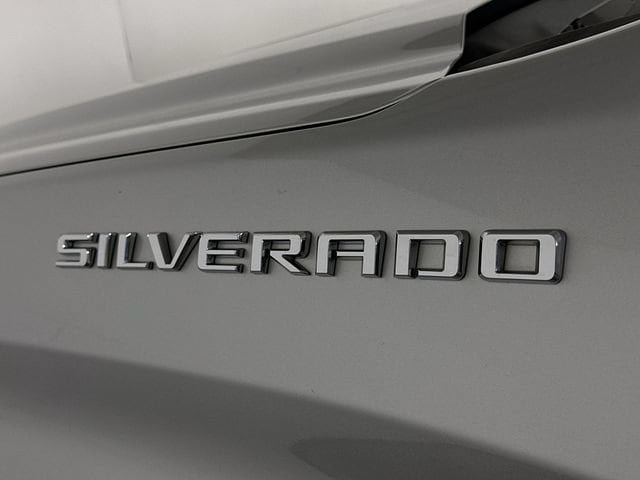 Used 2021 Chevrolet Silverado 1500 Custom RWD image 32