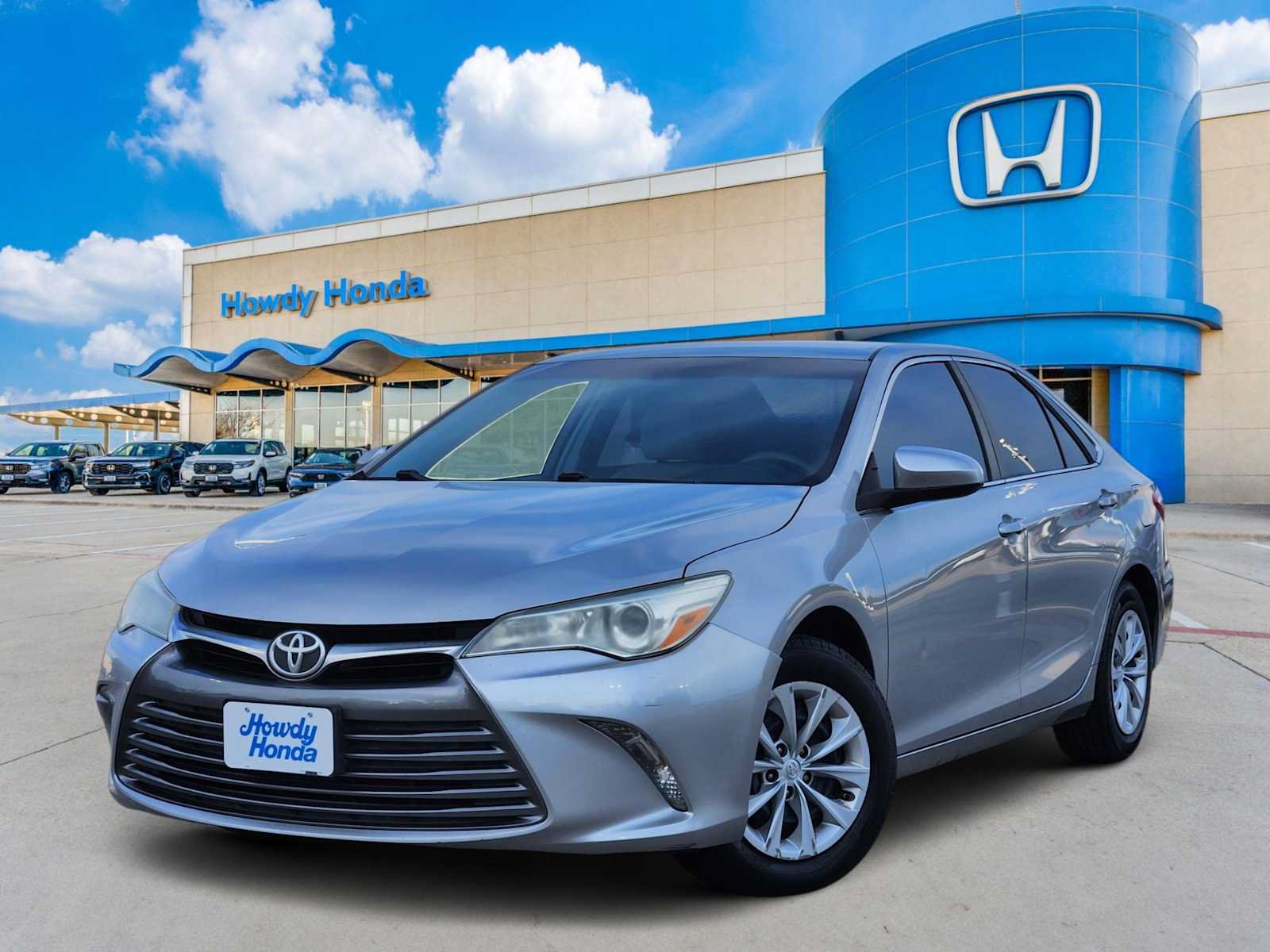 Used 2016 Toyota Camry LE