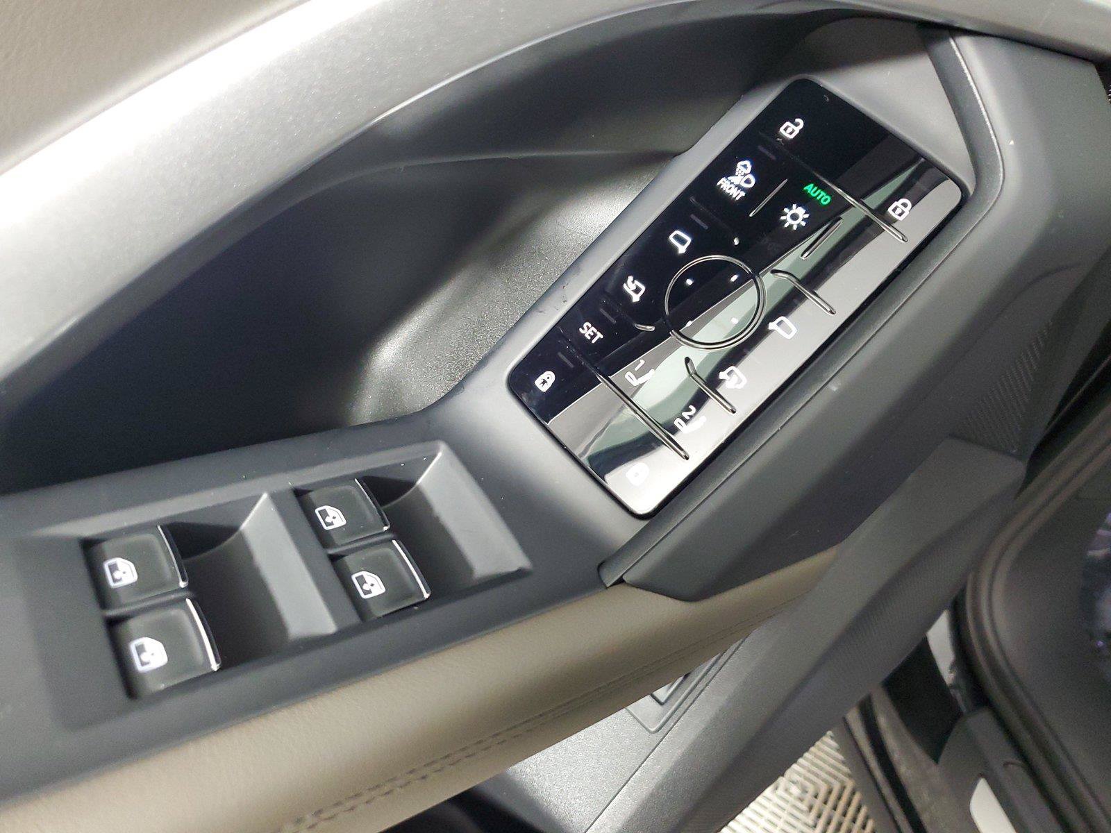Certified 2025 Audi Q5 Premium Plus AWD/4WD image 20