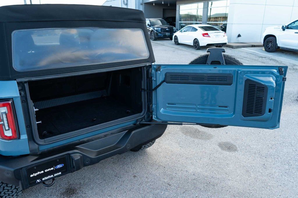 Used 2022 Ford Bronco Outer Banks image 7