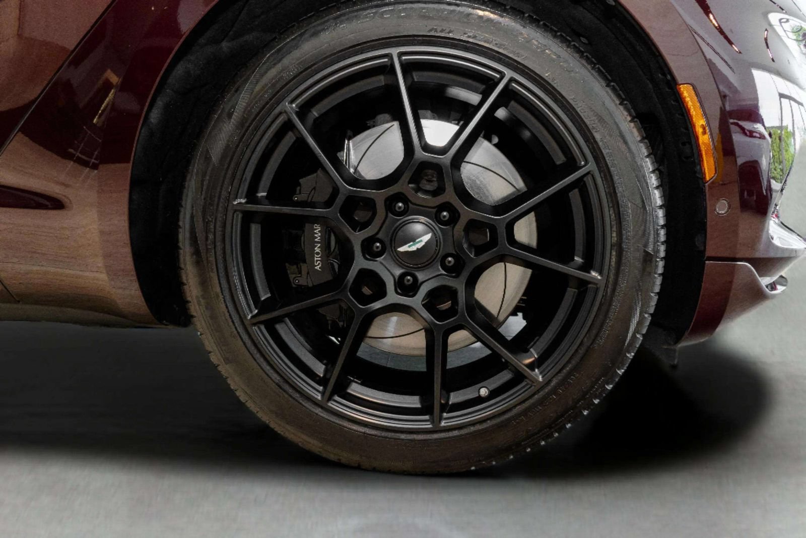 Used 2022 Aston Martin DBX AWD/4WD image 59