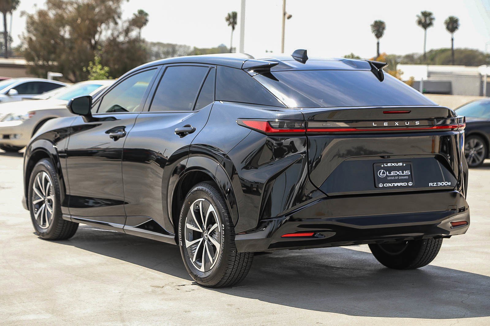 Used 2025 Lexus RZ 300e image 5