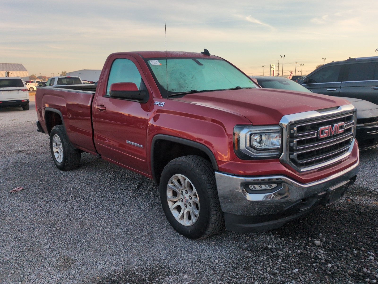 Used 2018 GMC Sierra 1500 SLE w/ SLE Preferred Package AWD/4WD image 3