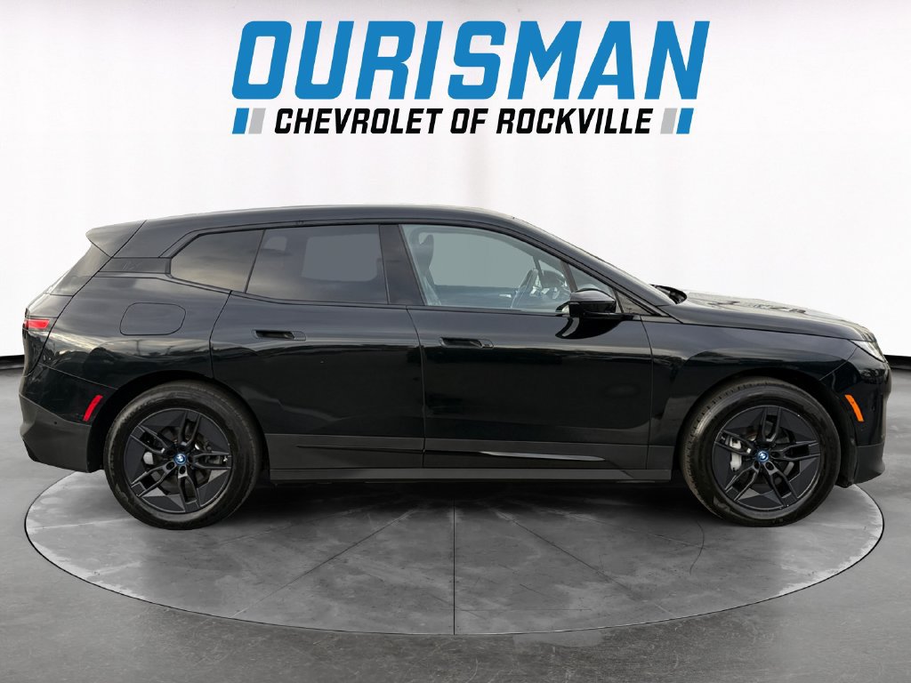 Used 2024 BMW iX xDrive50 AWD/4WD image 7