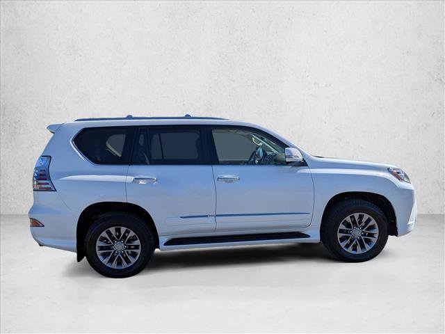 Used 2016 Lexus GX 460 Luxury image 4