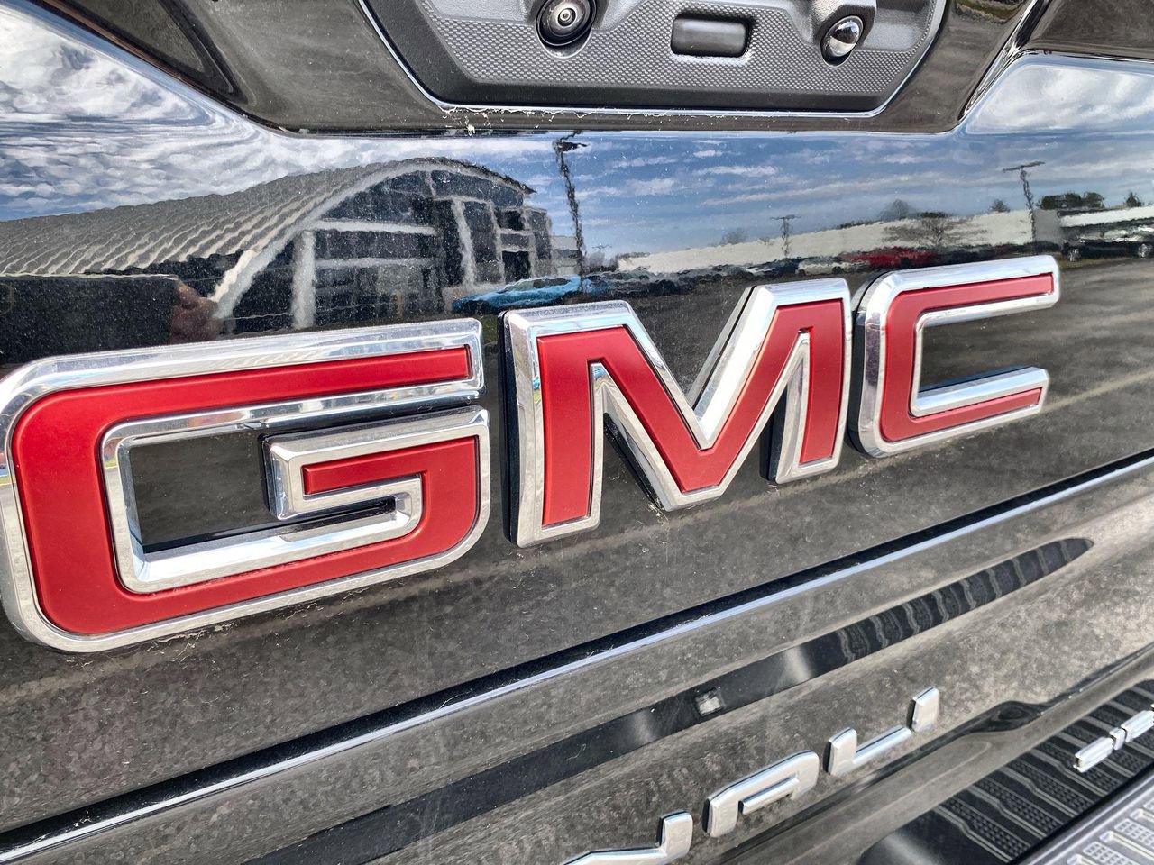 Certified 2025 GMC Sierra 1500 Denali w/ Denali Reserve Package AWD/4WD image 33