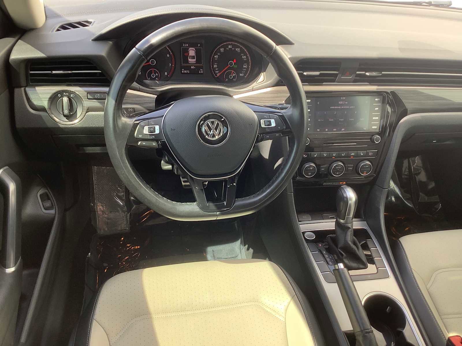 Used 2020 Volkswagen Passat 2.0T R-Line FWD image 10