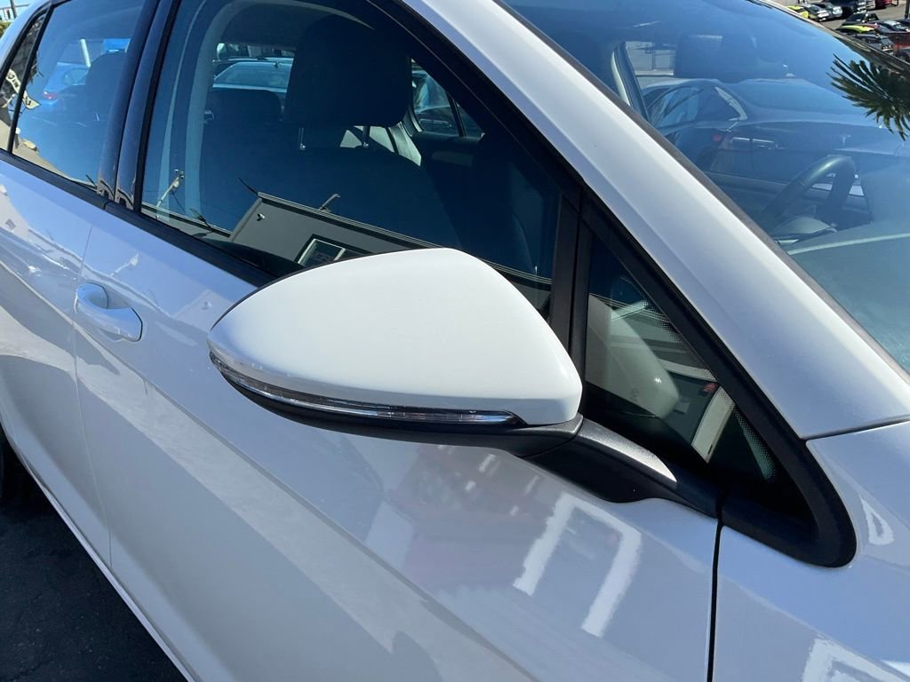 Used 2015 Volkswagen e-Golf SEL Premium image 70