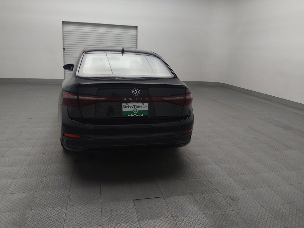 Used 2025 Volkswagen Jetta Sport image 6