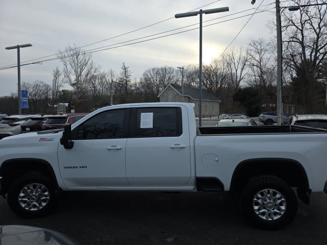 Used 2024 Chevrolet Silverado 3500 LT w/ Convenience Package image 15