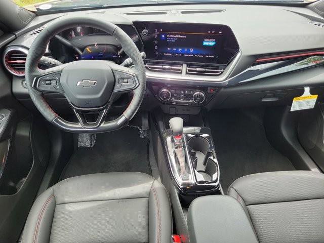 Used 2026 Chevrolet Trax RS FWD image 15