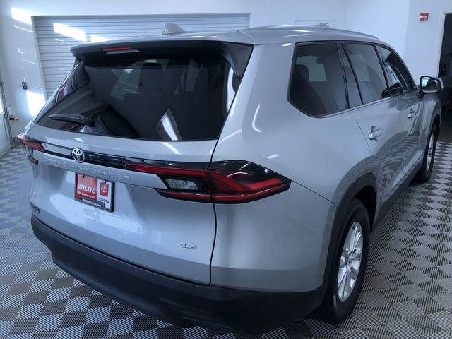 Certified 2025 Toyota Grand Highlander AWD image 34