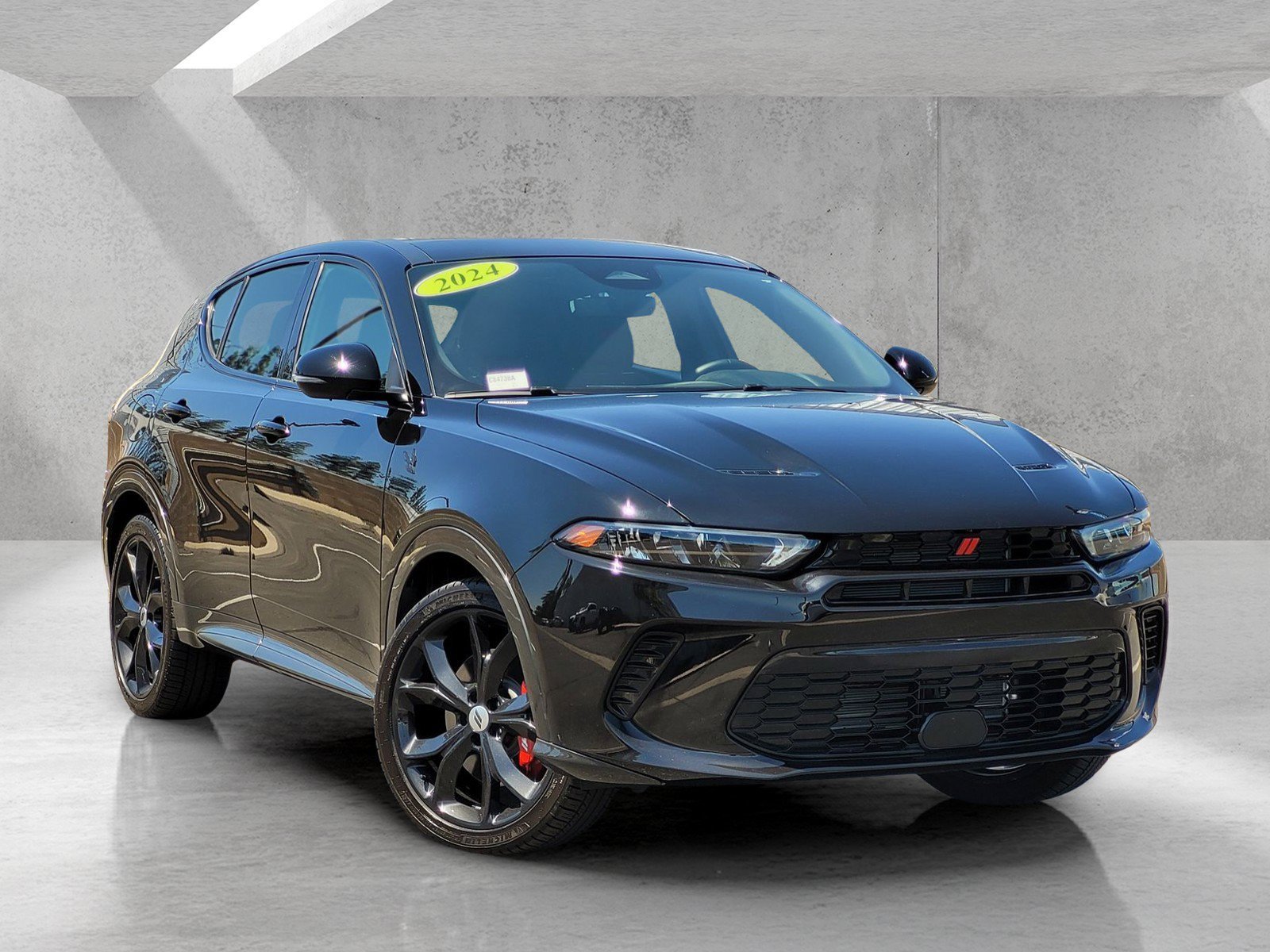 Used 2024 Dodge Hornet R/T Plus AWD/4WD image 2