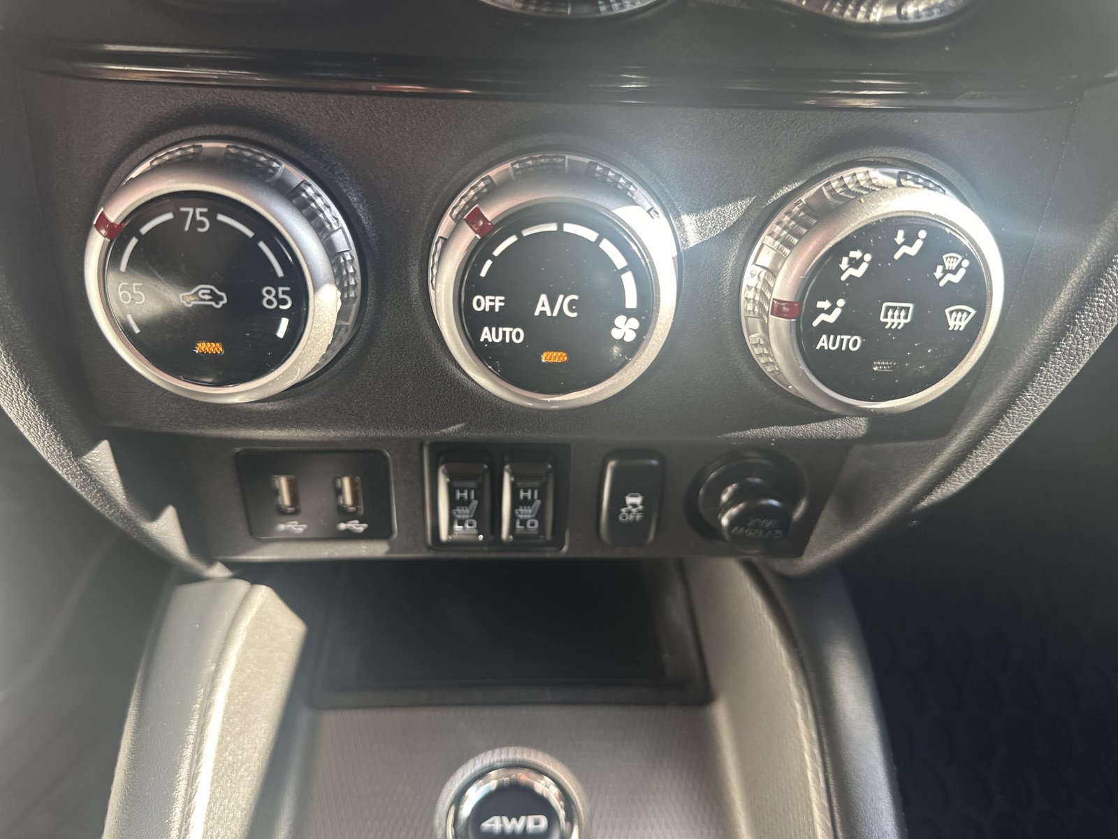 Used 2023 Mitsubishi Outlander Sport ES AWD/4WD image 19