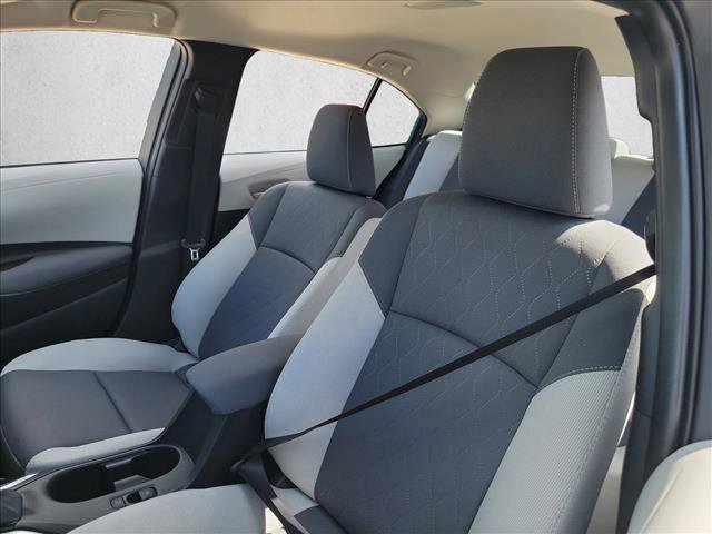 Used 2025 Toyota Corolla LE image 13