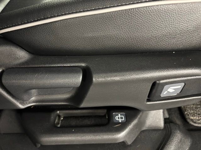 Used 2025 Honda Odyssey Elite image 18