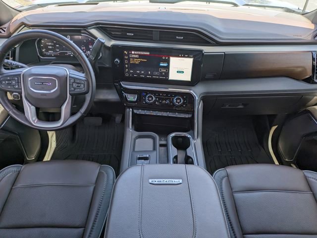 Used 2025 GMC Sierra 2500 Denali w/ Denali Reserve Package AWD/4WD image 16