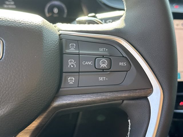 New 2027 Jeep Grand Cherokee Limited AWD/4WD image 25