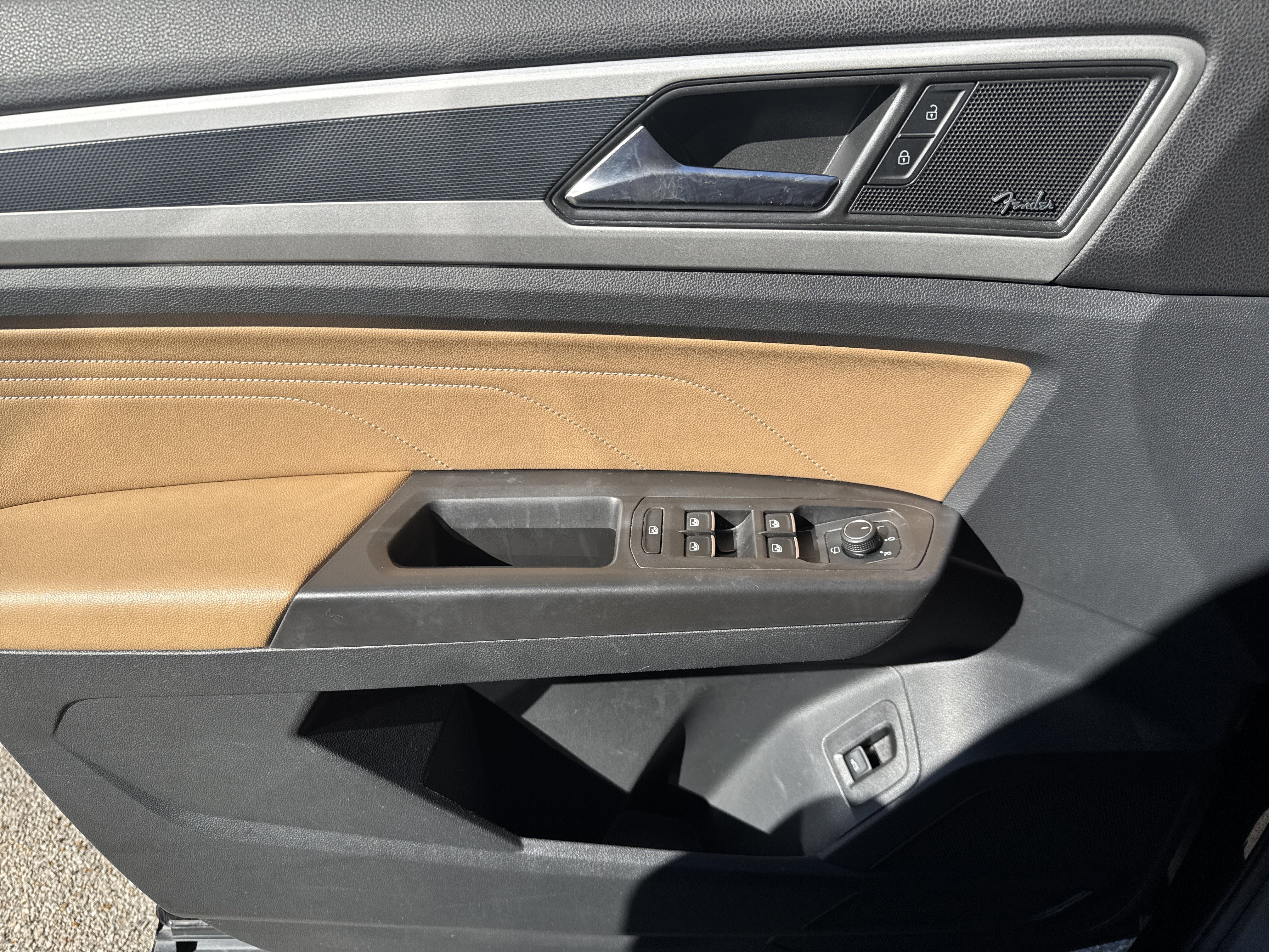 New 2026 Volkswagen Atlas Cross Sport SEL Premium R-Line image 9