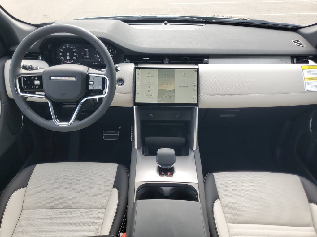 Used 2026 Land Rover Discovery Sport Landmark AWD/4WD image 28