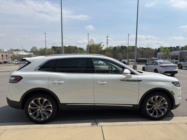 Certified 2022 Lincoln Nautilus Reserve w/ Luxury Package image 7