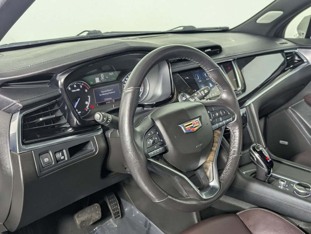 Used 2021 Cadillac XT6 Premium Luxury w/ LPO, Floor Liner Package image 11