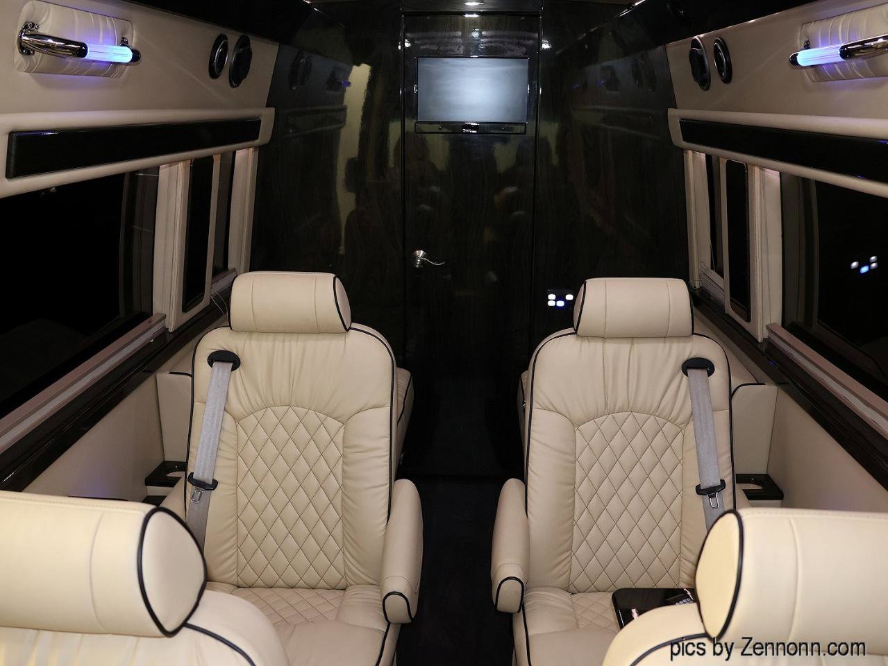 Used 2018 Mercedes-Benz Sprinter 3500 image 35