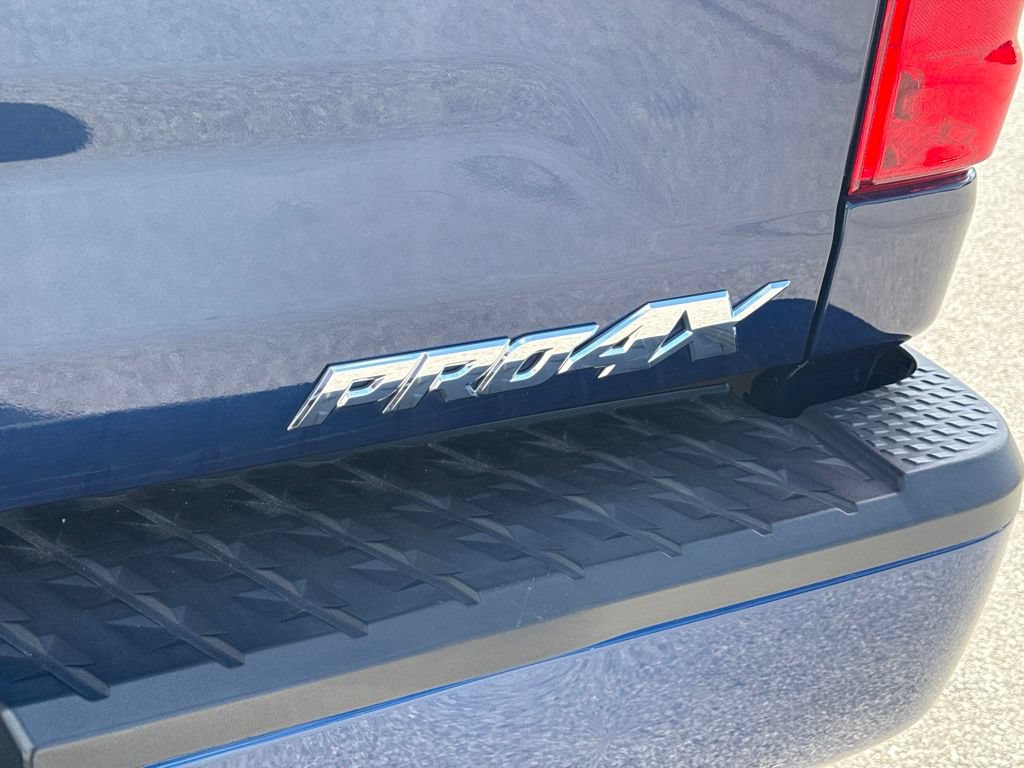 Used 2018 Nissan Titan PRO-4X AWD/4WD image 6
