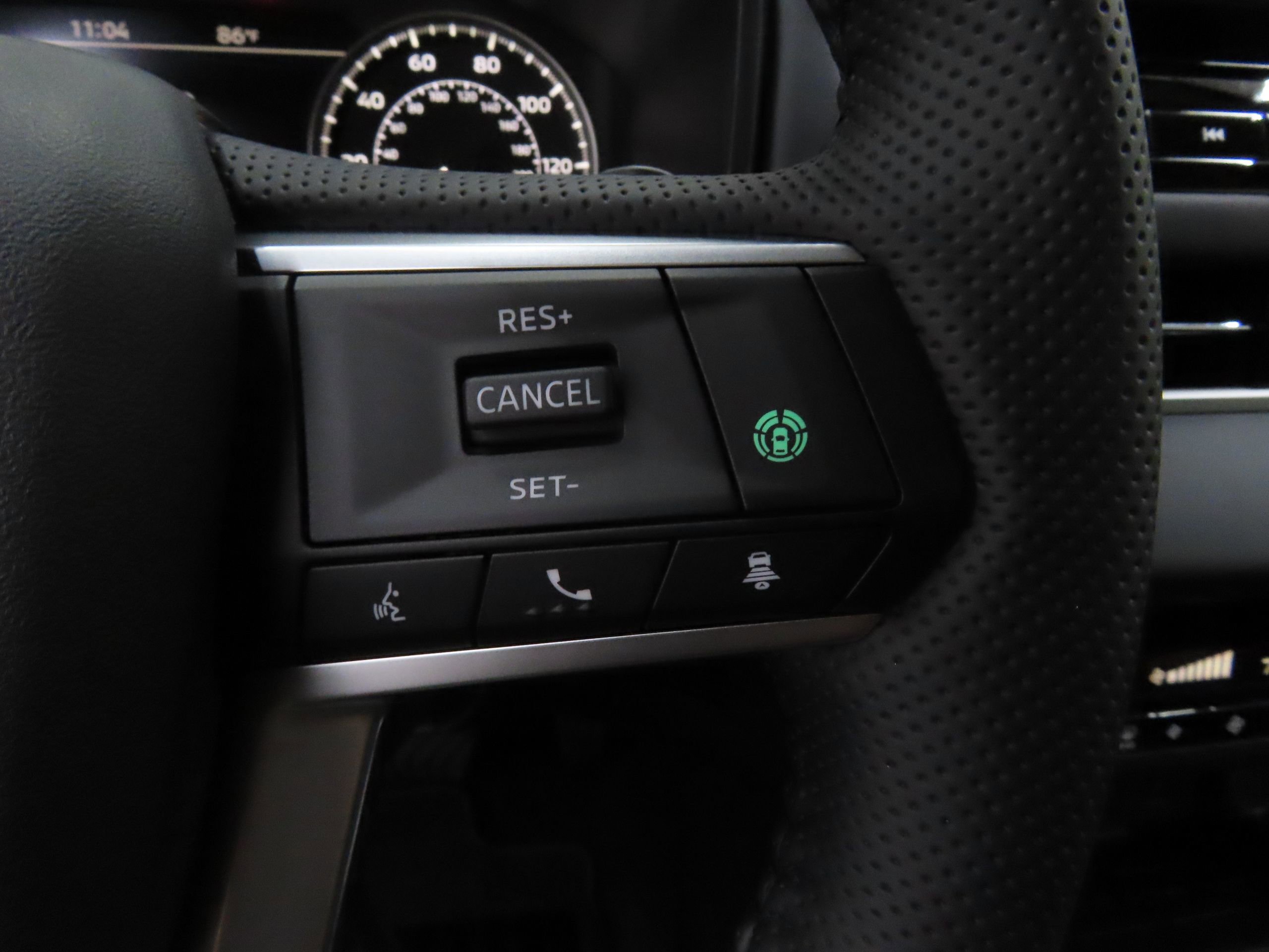 New 2025 Mitsubishi Outlander SE image 13