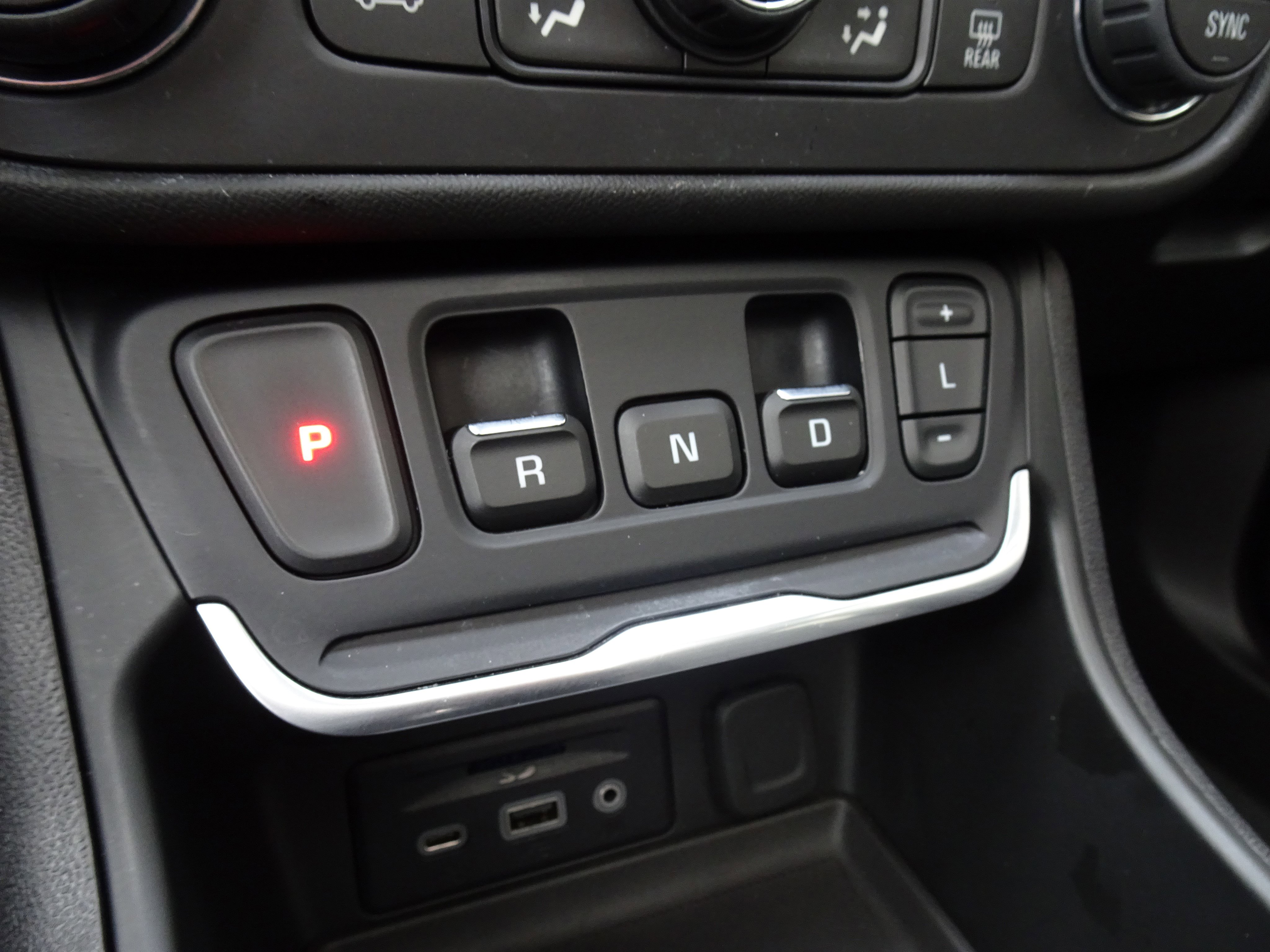 Used 2018 GMC Terrain SLT w/ Preferred Package image 18