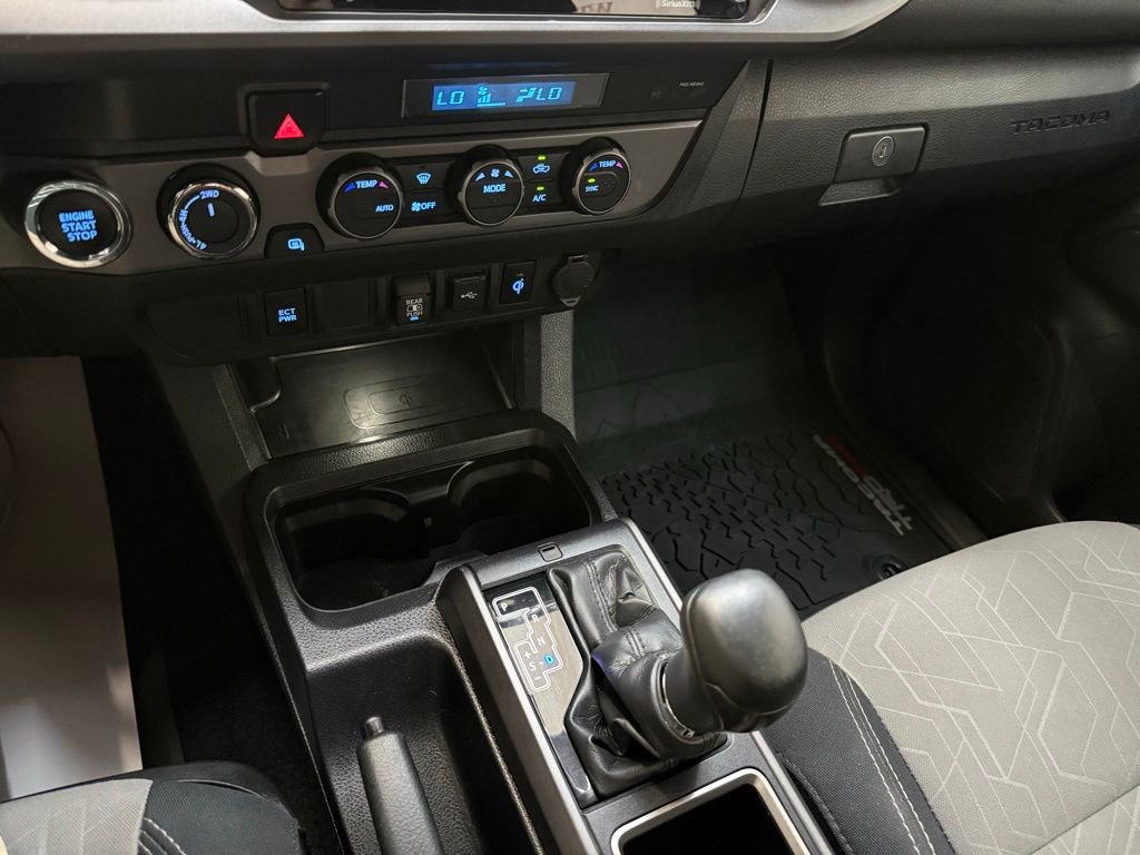 Used 2023 Toyota Tacoma TRD Sport AWD/4WD image 15